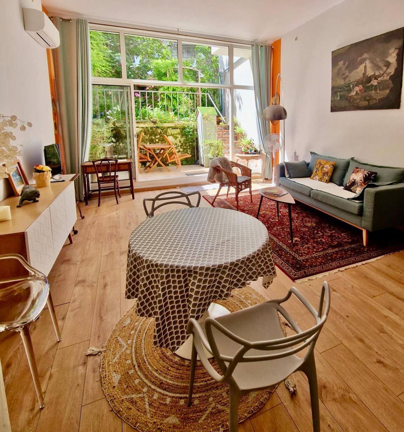 Capucines, Un Jardin Secret Dans Le Centre Historique Apartment Arles Exterior photo